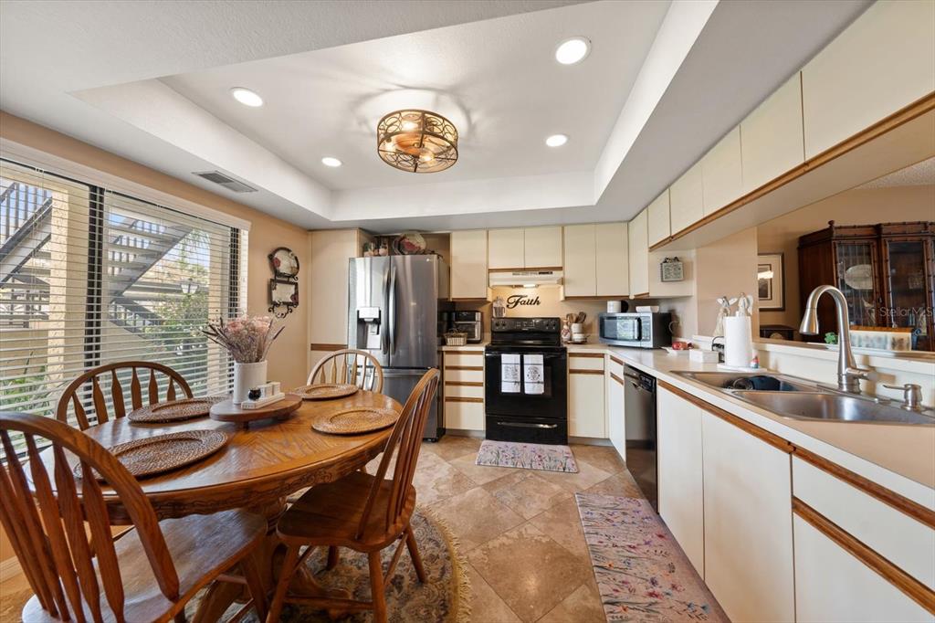 1801 E LAKE ROAD UNIT 10D, PALM HARBOR, FL — photo 5 of 27