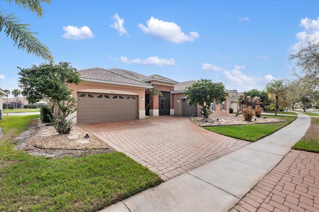 3533 SOMERSET CIRCLE
