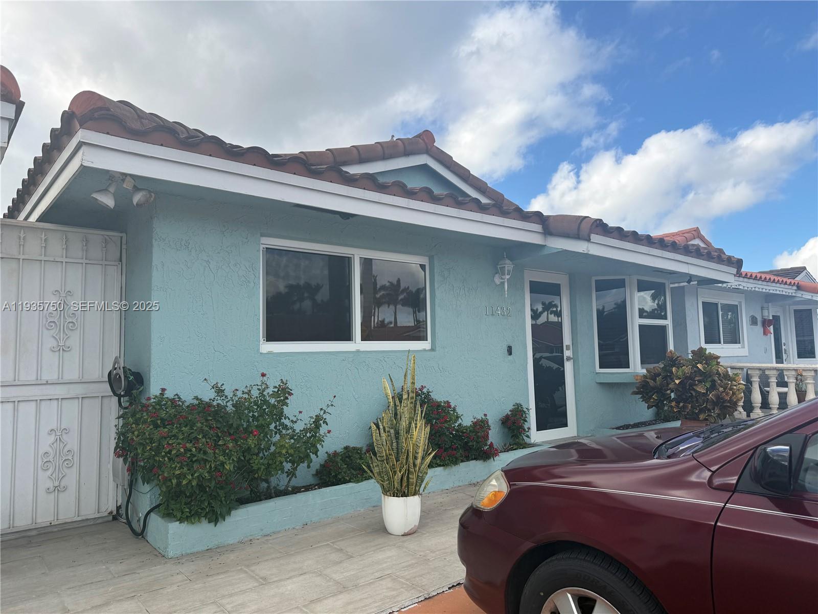 11432 NW 87th Pl, Hialeah Gardens FL 33018