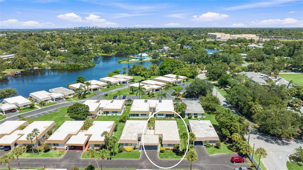 2327 WATERBLUFF PLACE UNIT V315, SARASOTA, FL — photo 3 of 30
