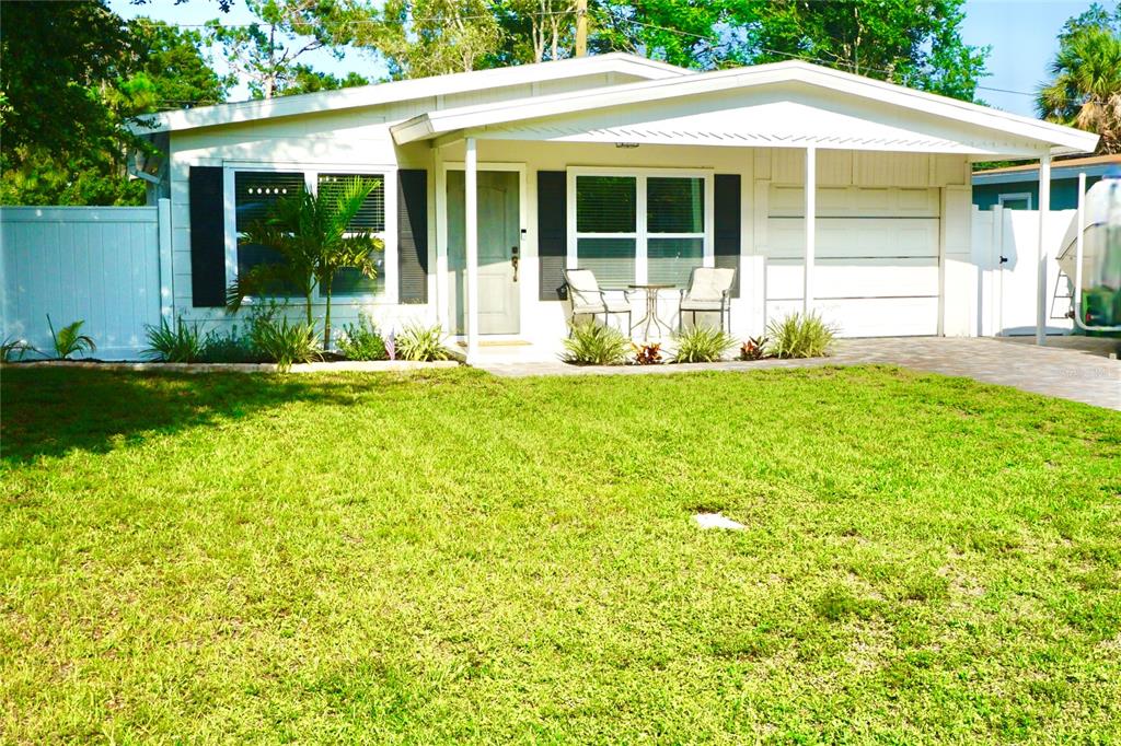 135 EMERALD LANE
