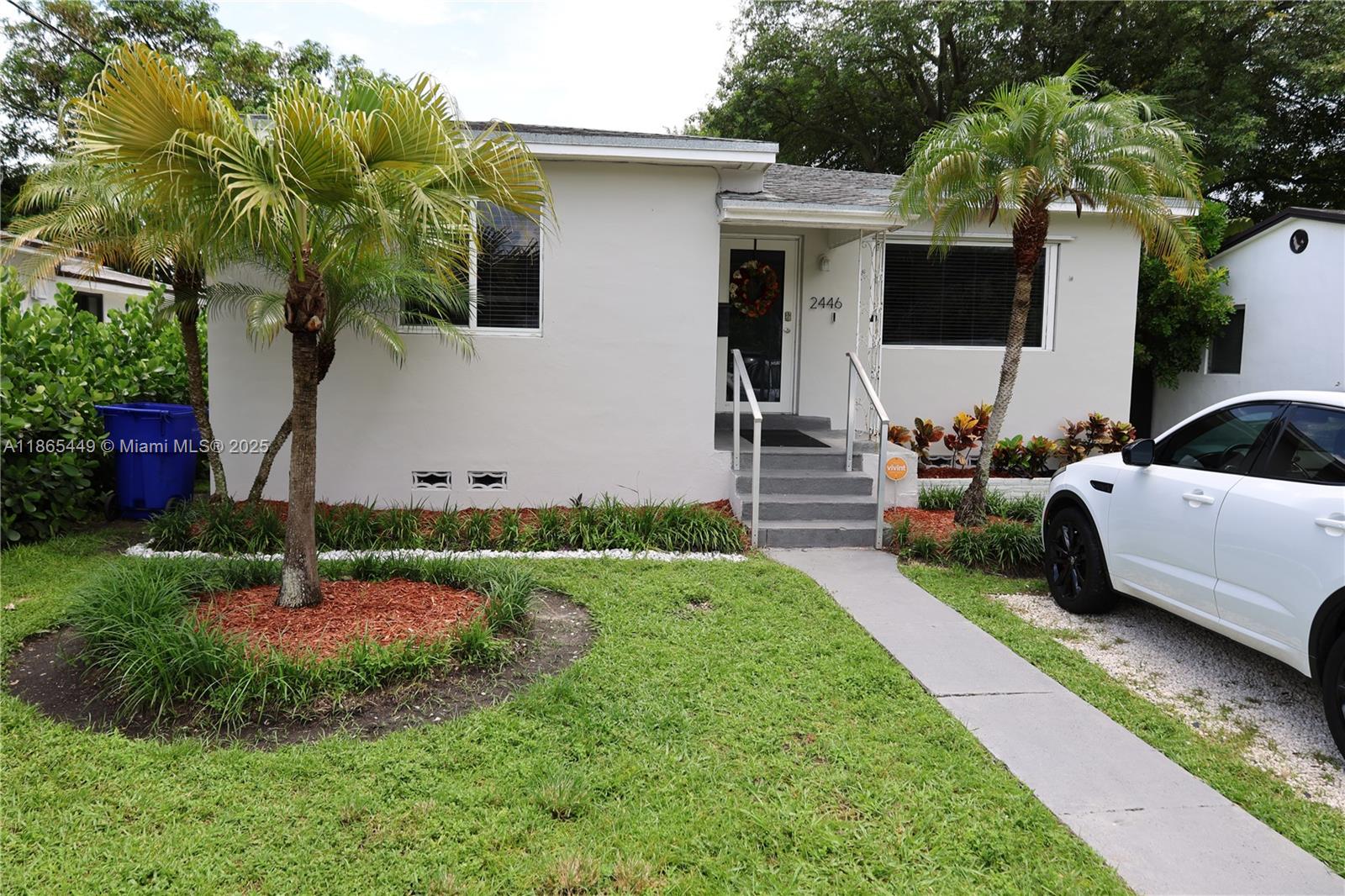 2446 Grant St, Hollywood FL 33020