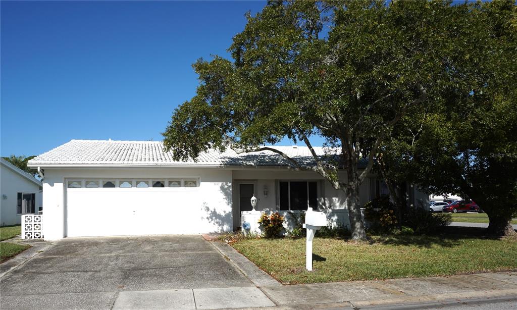 9182 42ND WAY N UNIT 5