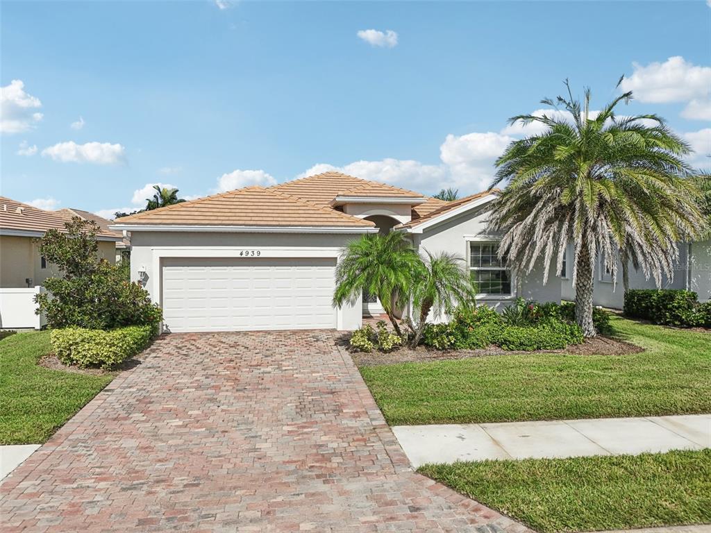 4939 GRAND CYPRESS BOULEVARD