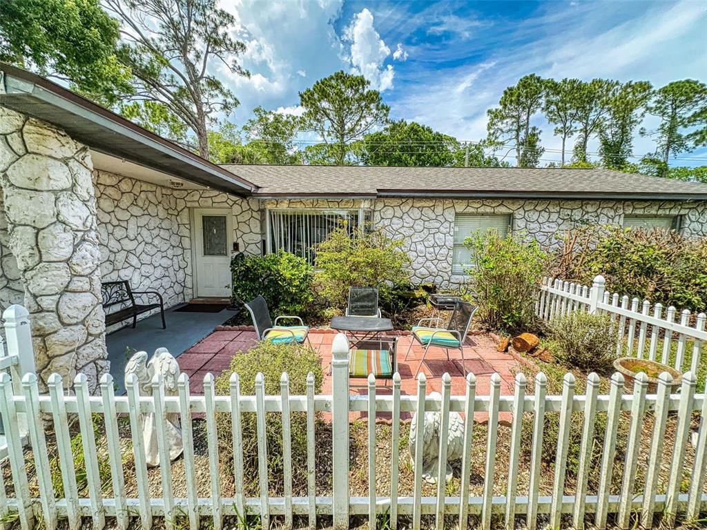 1229 JEFFERY DRIVE