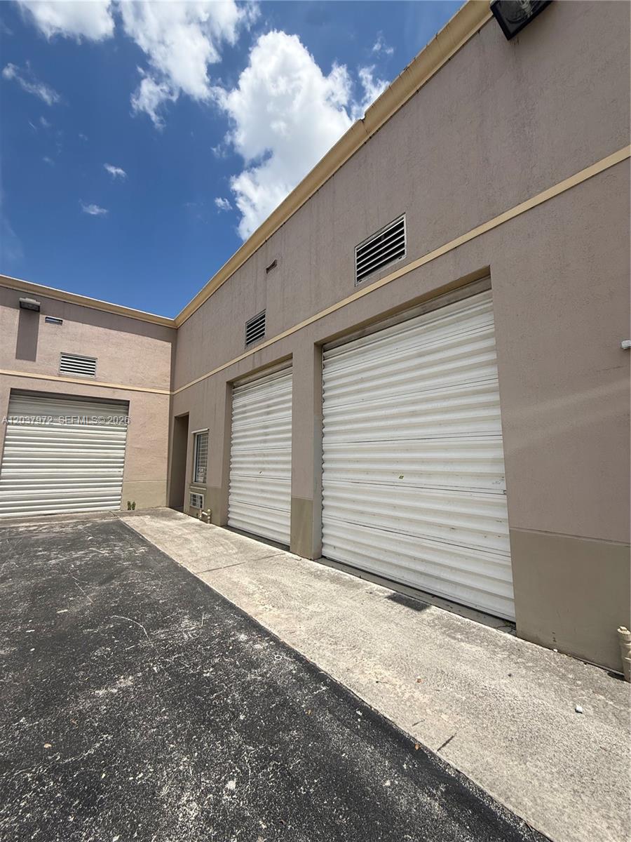 15075 SW 137th St # 14, Miami FL 33196