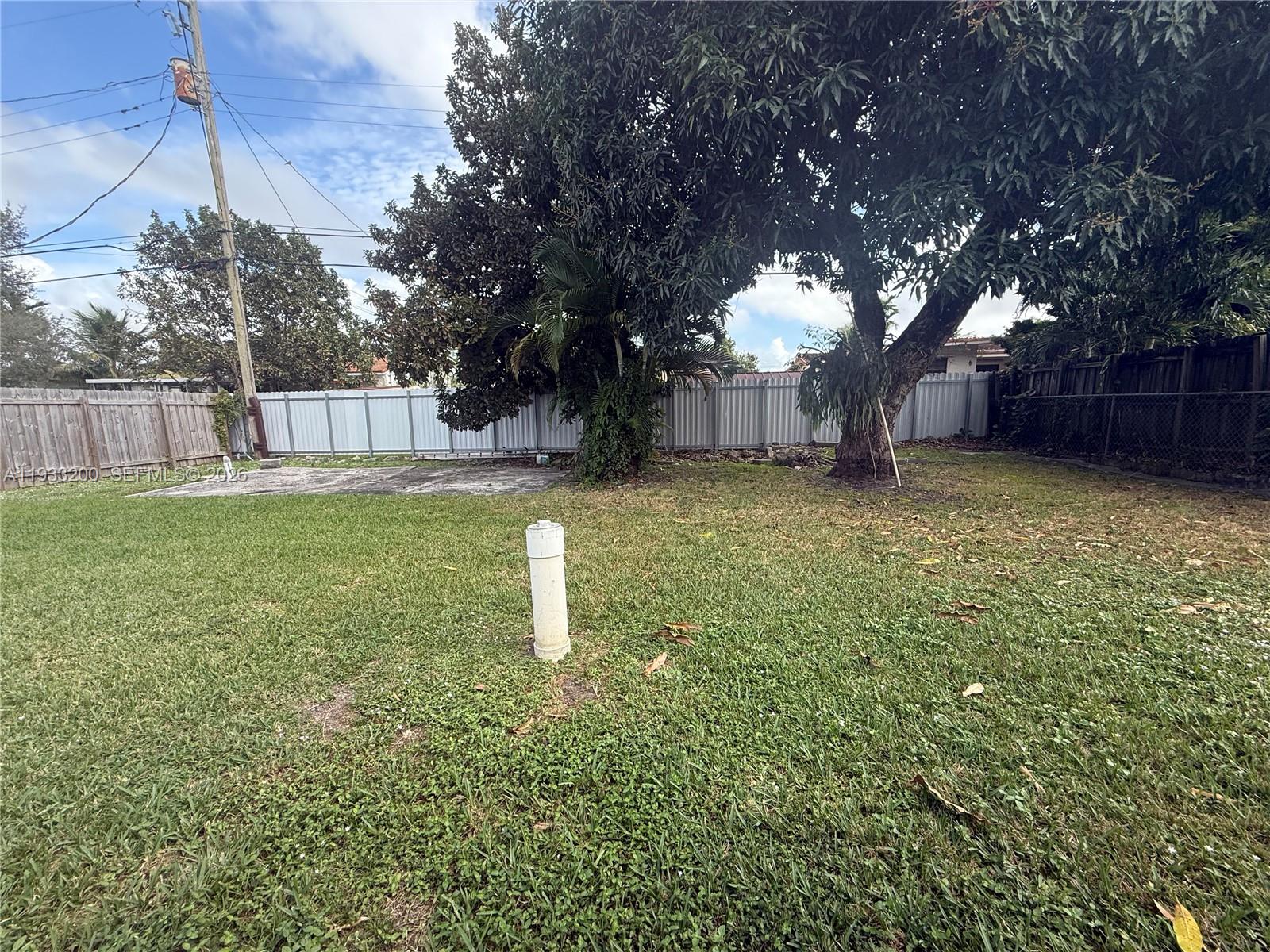 1001 SW 72nd Ct, Miami FL 33144
