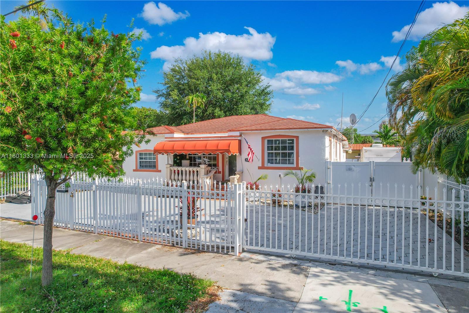 4245 SW 3rd St, Miami FL 33134