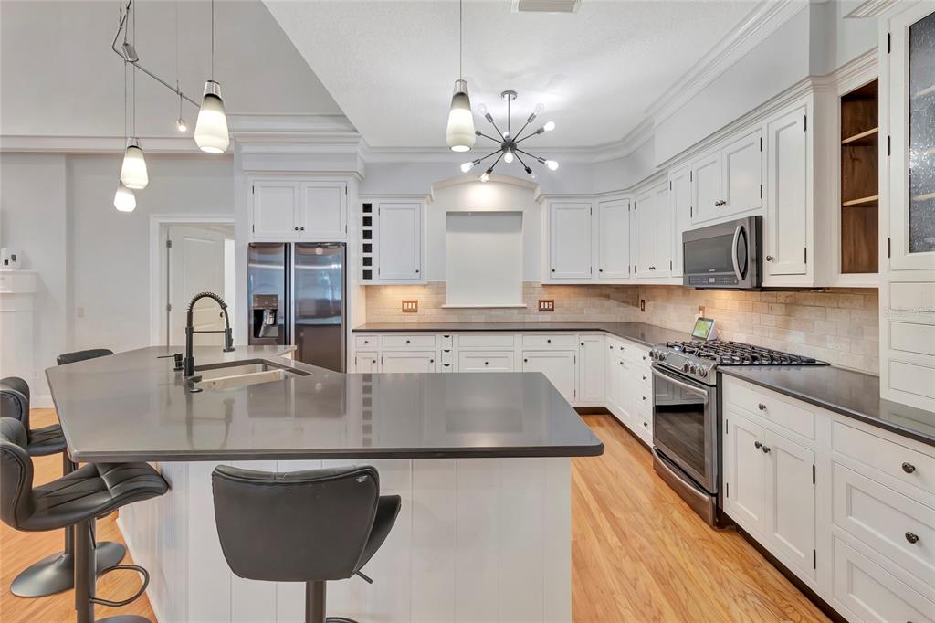 1215 LAKESHORE DRIVE, EUSTIS, FL — photo 5 of 30