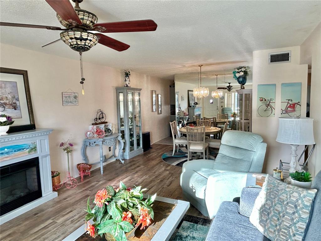2360 IRISH LANE UNIT 46, CLEARWATER, FL — photo 5 of 30