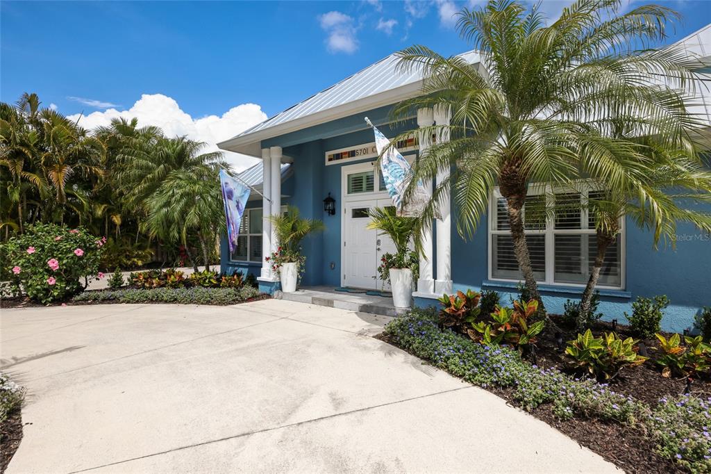 5701 CARISSA STREET, HOLMES BEACH, FL — photo 5 of 30