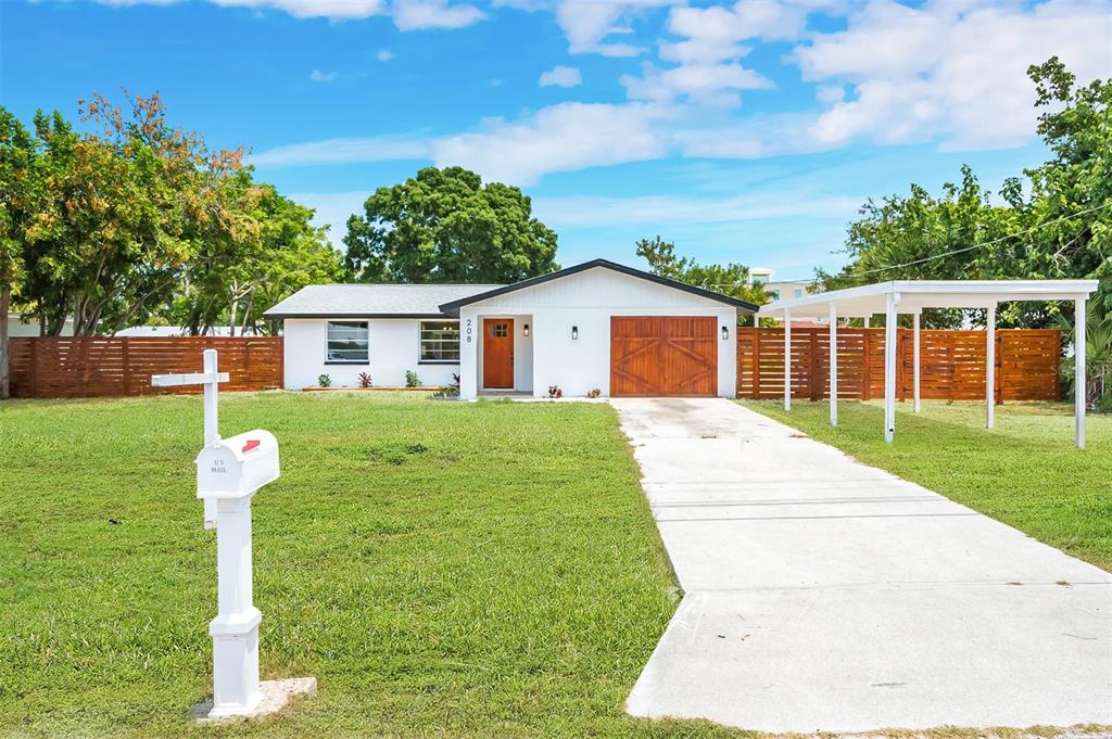 208 PALMETTO ROAD W