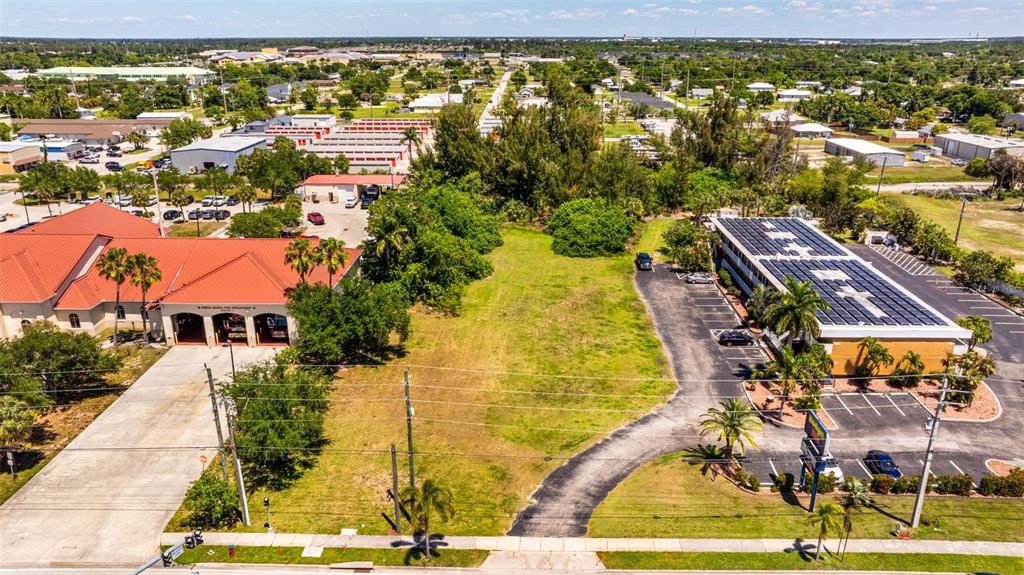 1500 TAMIAMI TRAIL