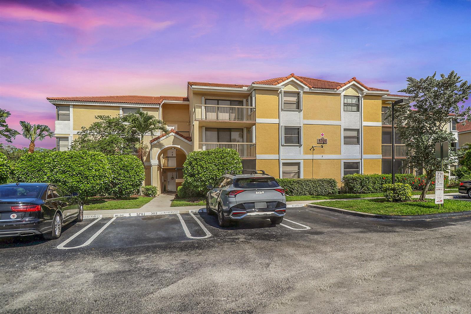 5701 Riverside Drive, Coral Springs FL 33067