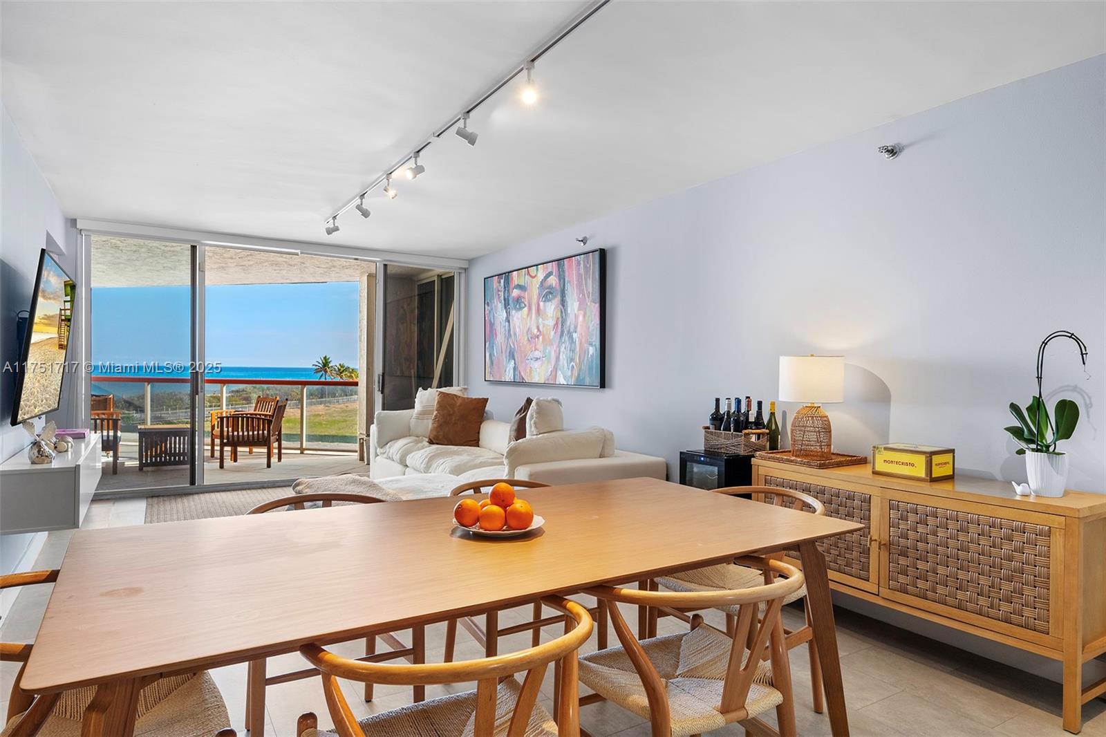 6767 Collins Ave # 302, Miami Beach FL 33141