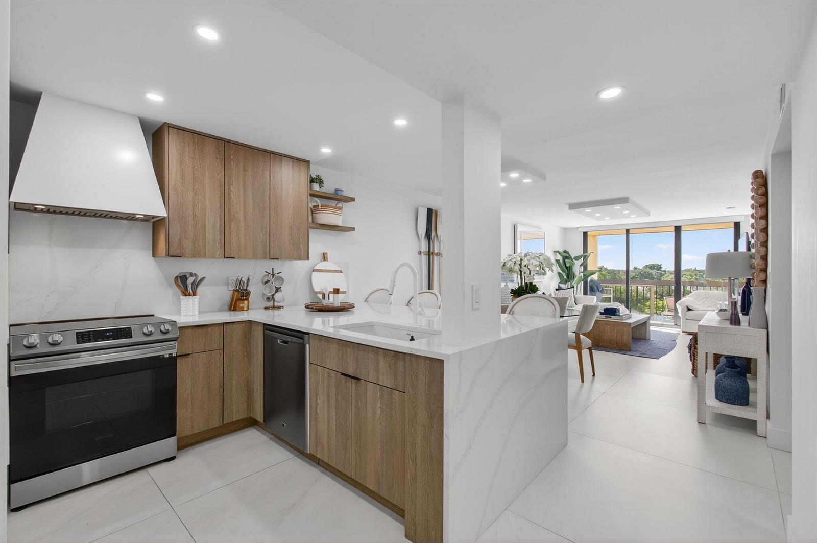 600 Egret Circle # 7501, Delray Beach FL 33444