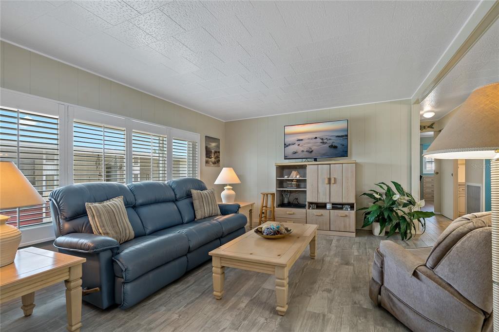 3301 ALT 19 UNIT 611, PALM HARBOR, FL — photo 3 of 30