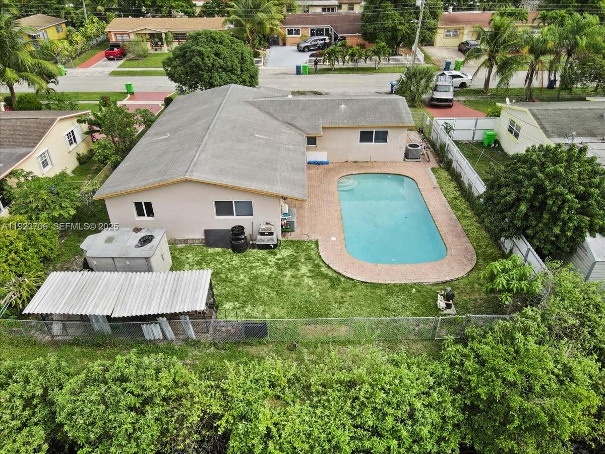 1541 NW 63rd Ave, Sunrise FL 33313