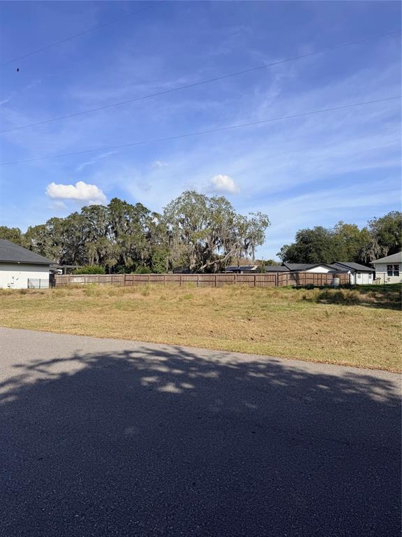 1707 TWIN LAKE DRIVE