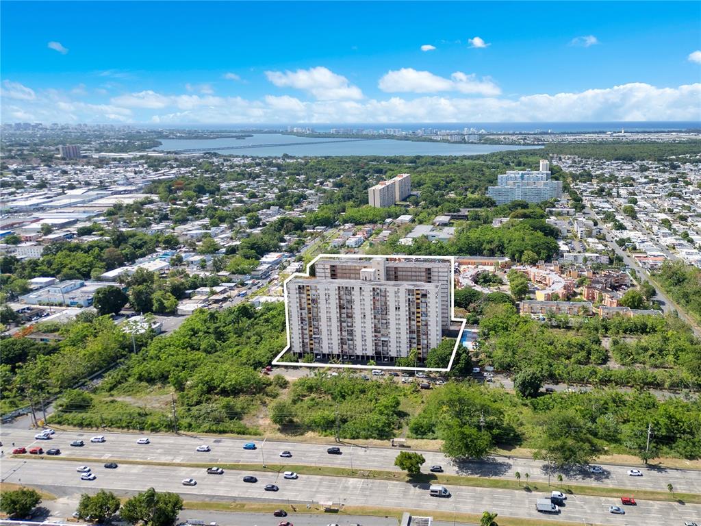 4th Street COND. JARDINES DE BERWIND APT. C703