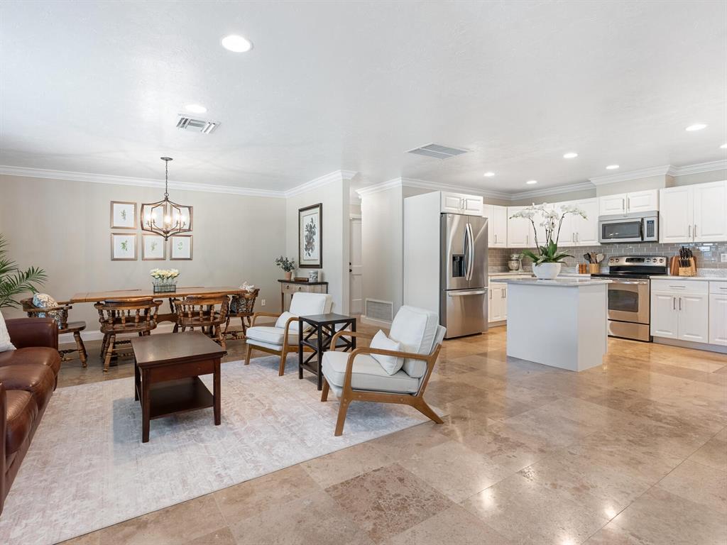 130 MIMOSA DRIVE, SARASOTA, FL — photo 4 of 30