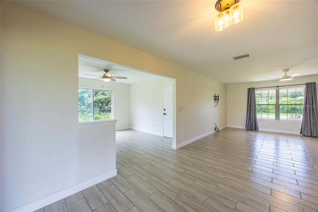 2016 PELLAM BOULEVARD, PORT CHARLOTTE, FL — photo 4 of 30