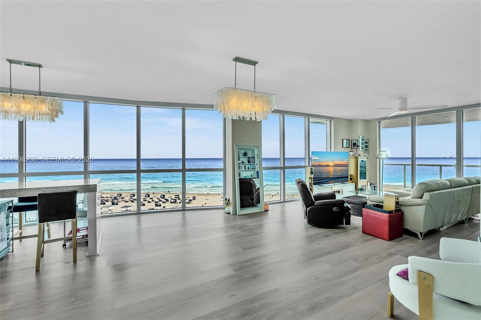 3801 Collins Ave # 806, Miami Beach FL 33140