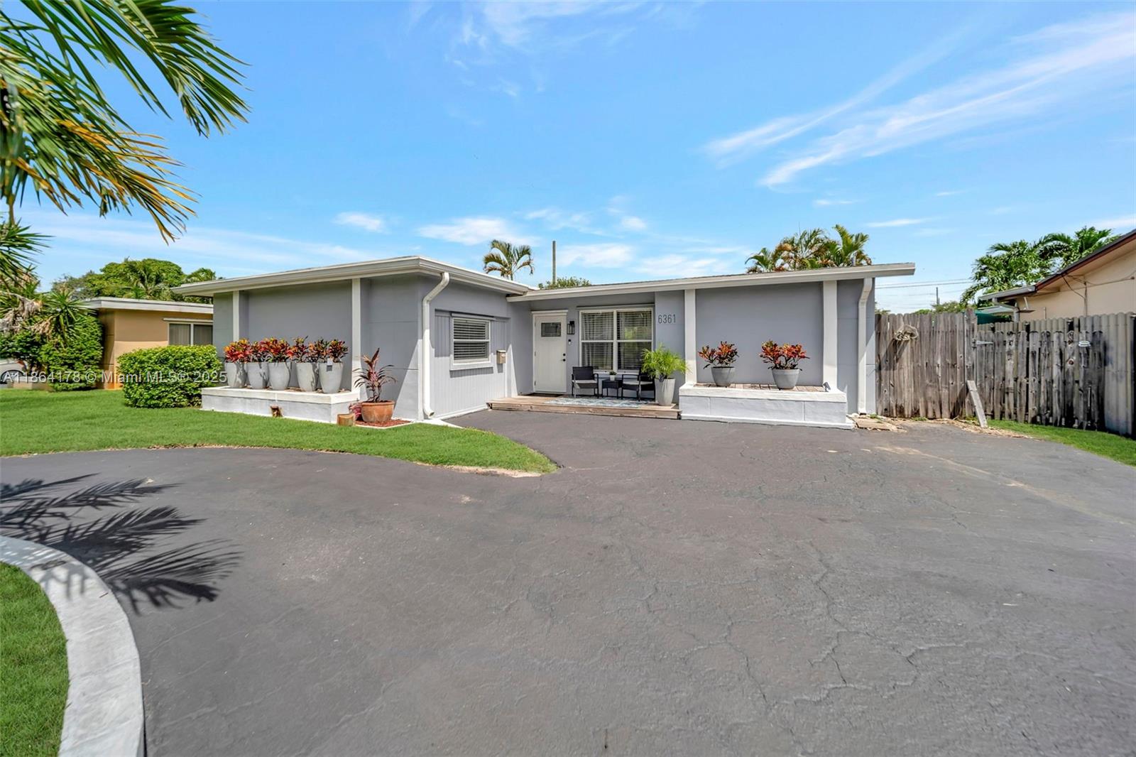 6361 Liberty St, Hollywood FL 33024