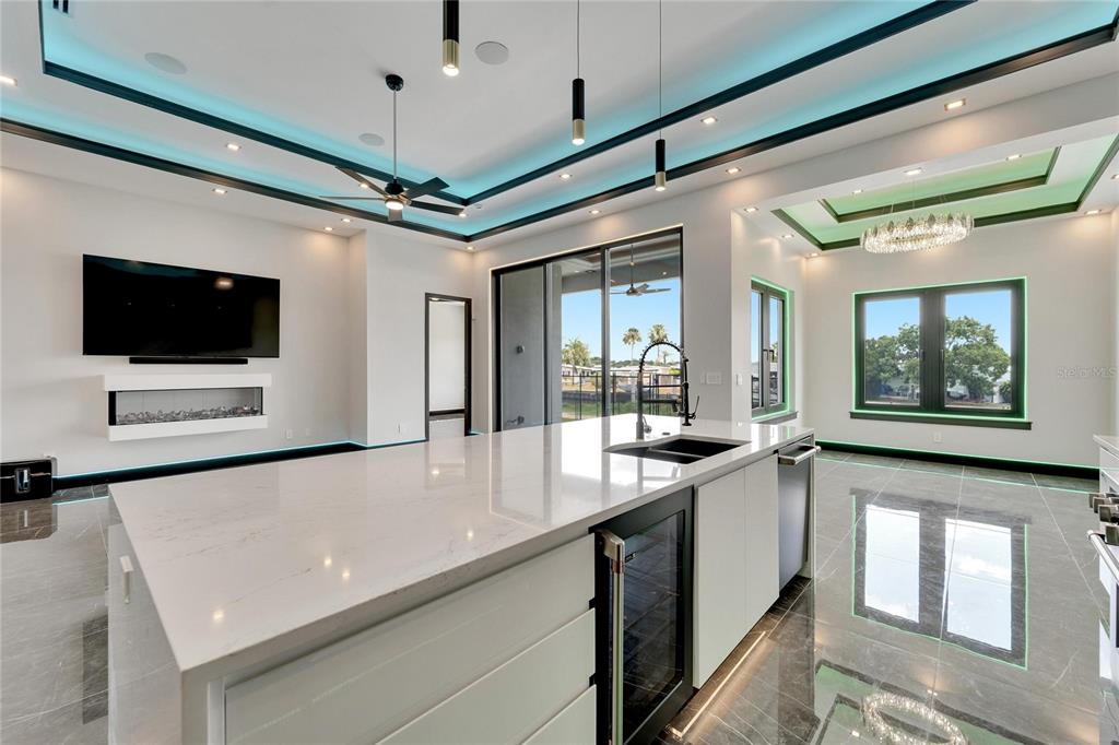 6540 SIMONE SHORES CIRCLE, APOLLO BEACH, FL — photo 5 of 30