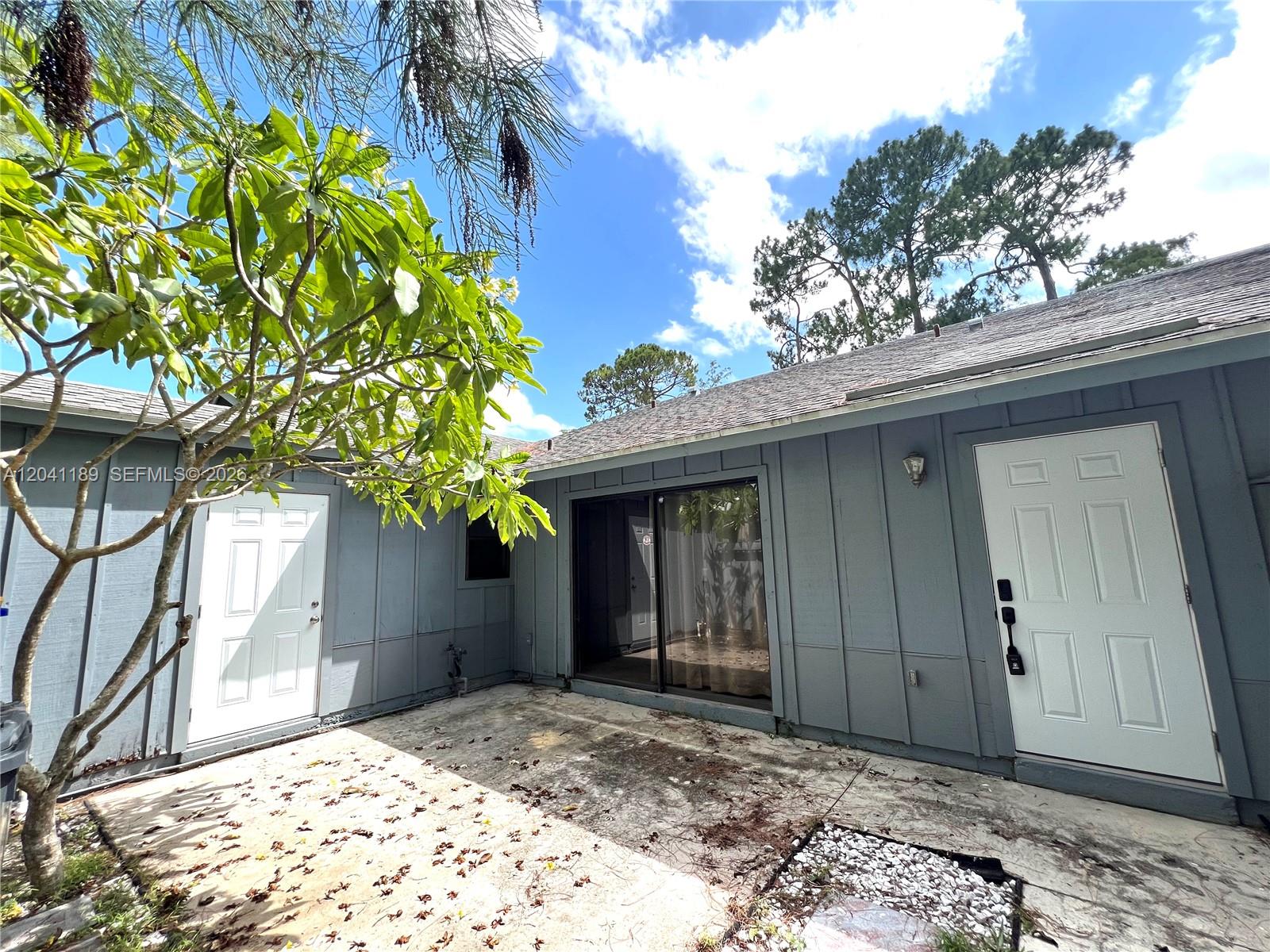 1077 Goldenrod Rd # 1077, Wellington FL 33414
