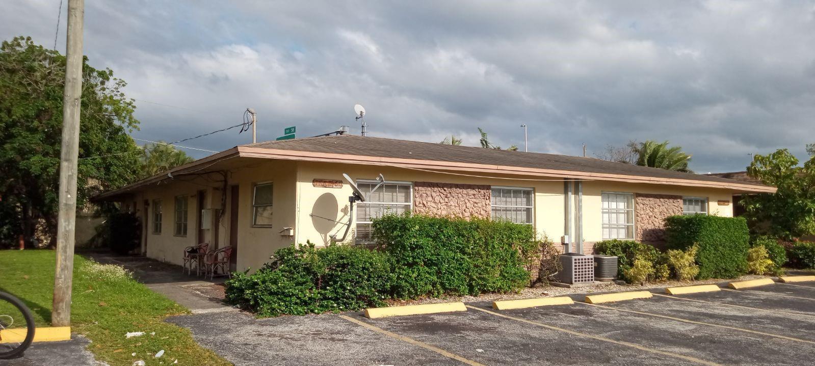 1856 NW 52nd Avenue, Lauderhill FL 33313