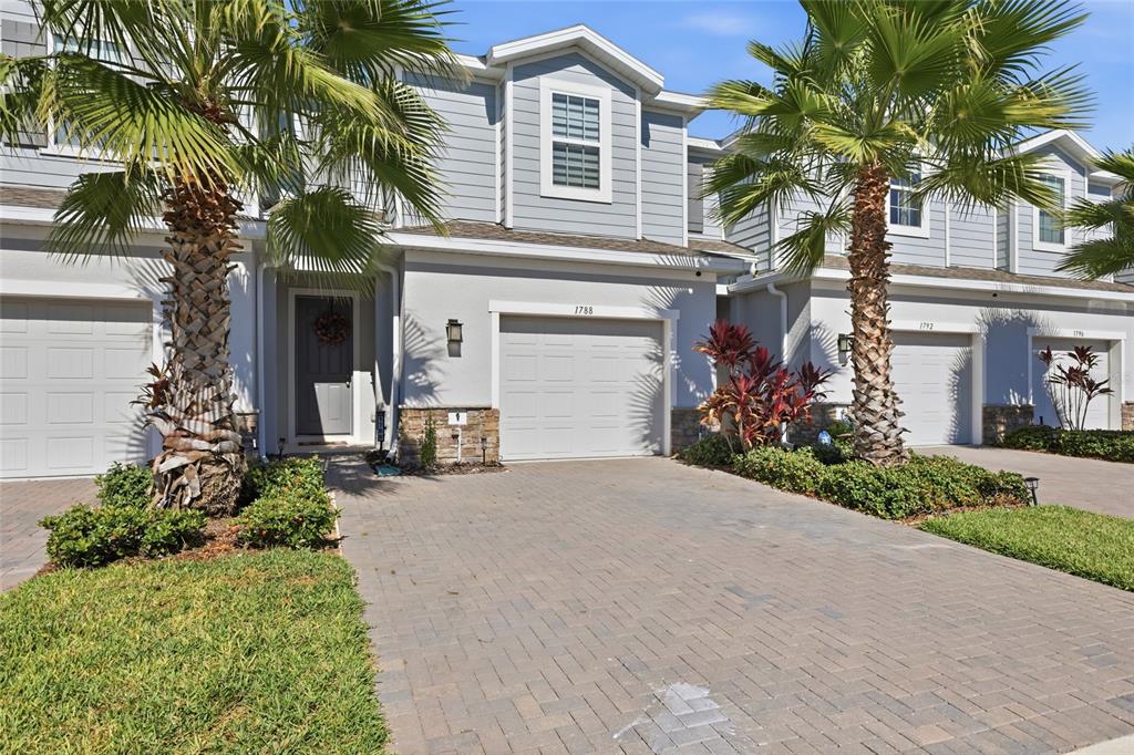 1788 HOLDEN RIDGE LANE