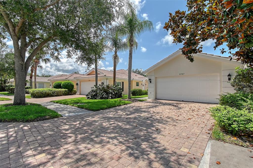 5787 IVREA DRIVE