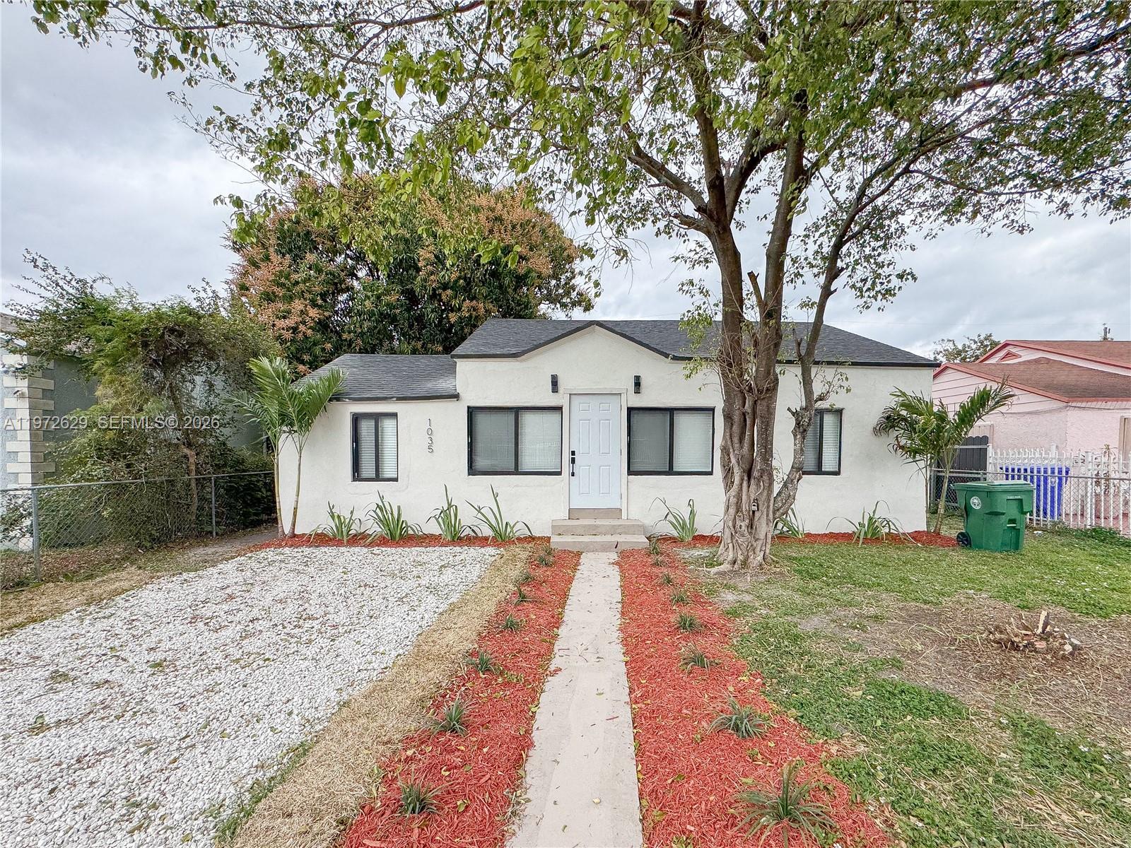 1035 NW 64th St, Miami FL 33150