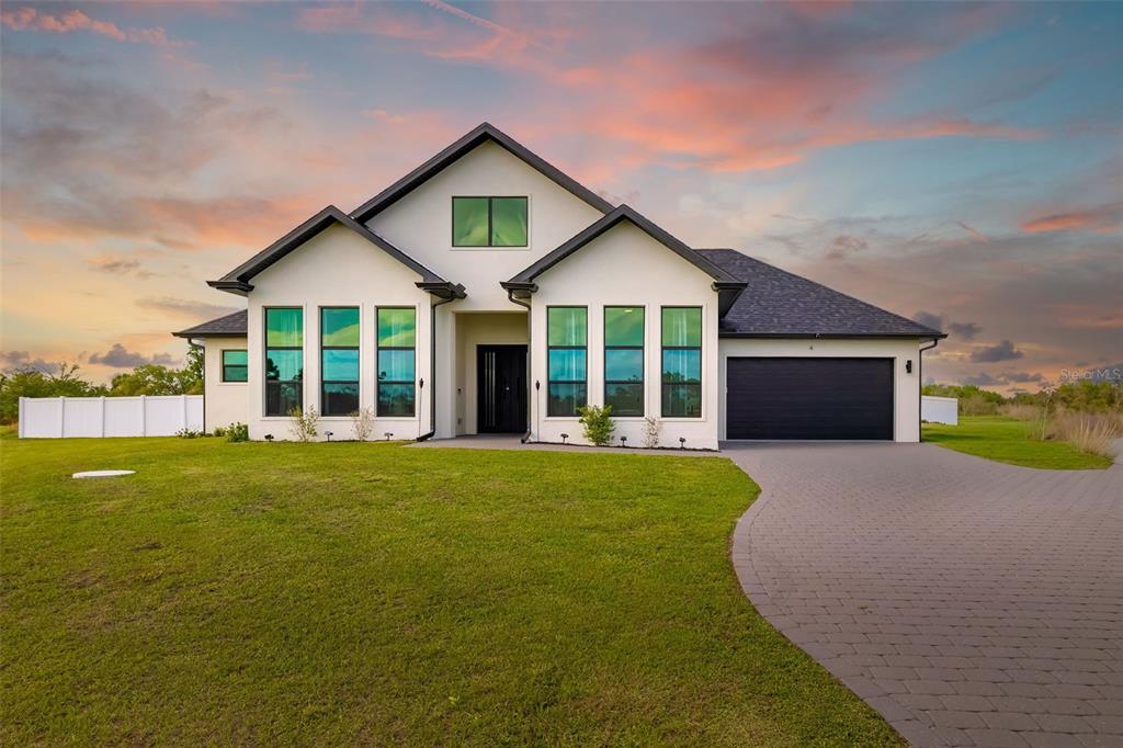 4 RIVER CT