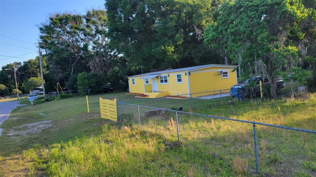 7690 GORDON LOOP, BROOKSVILLE, FL — photo 2 of 30