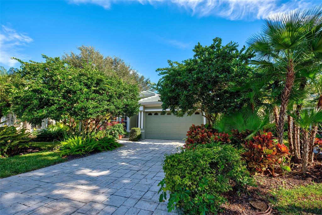 354 MELROSE COURT, VENICE, FL — photo 2 of 30