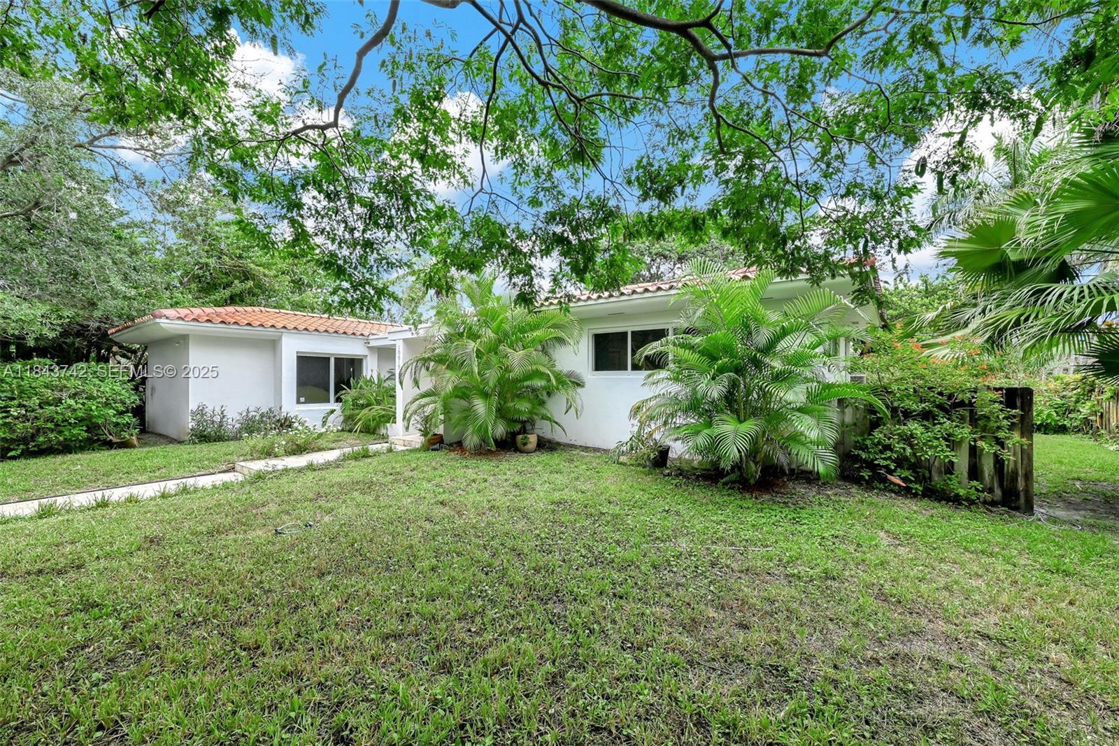 10619 NE 10th Pl, Miami Shores FL 33138