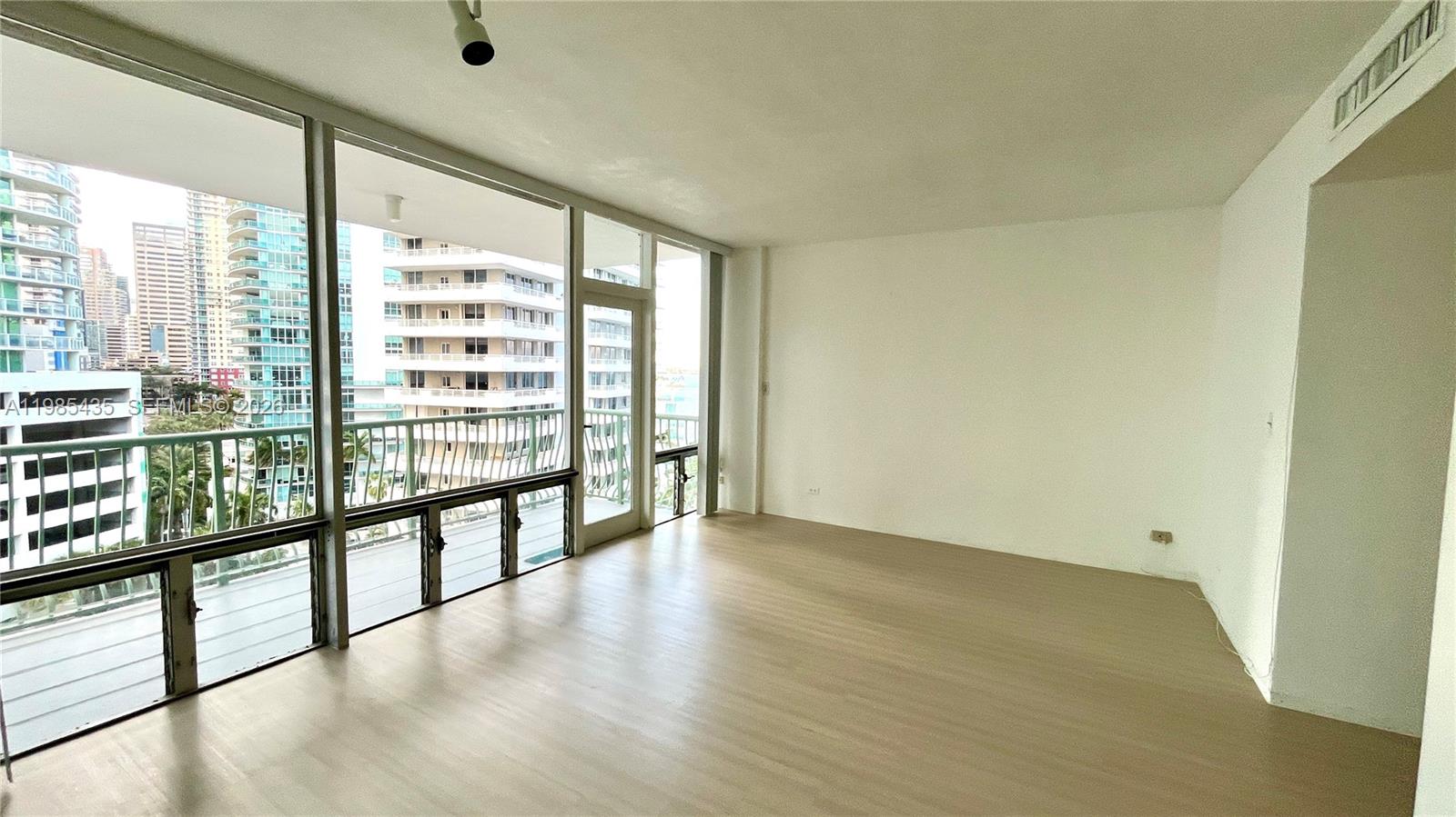 1408 Brickell Bay Dr # 916, Miami FL 33131