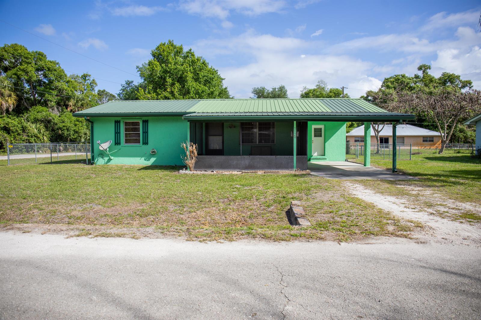 1120 SW 8th Court, Okeechobee FL 34974