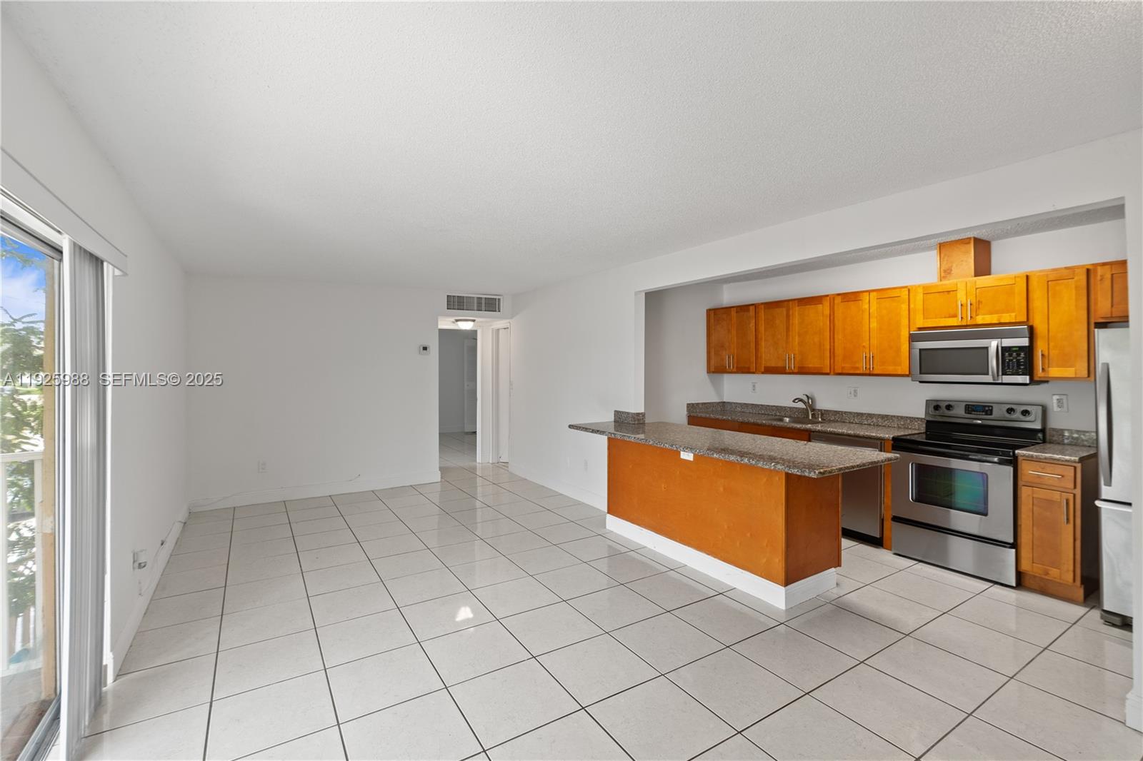 4610 NW 79th Ave # 2B, Doral FL 33166