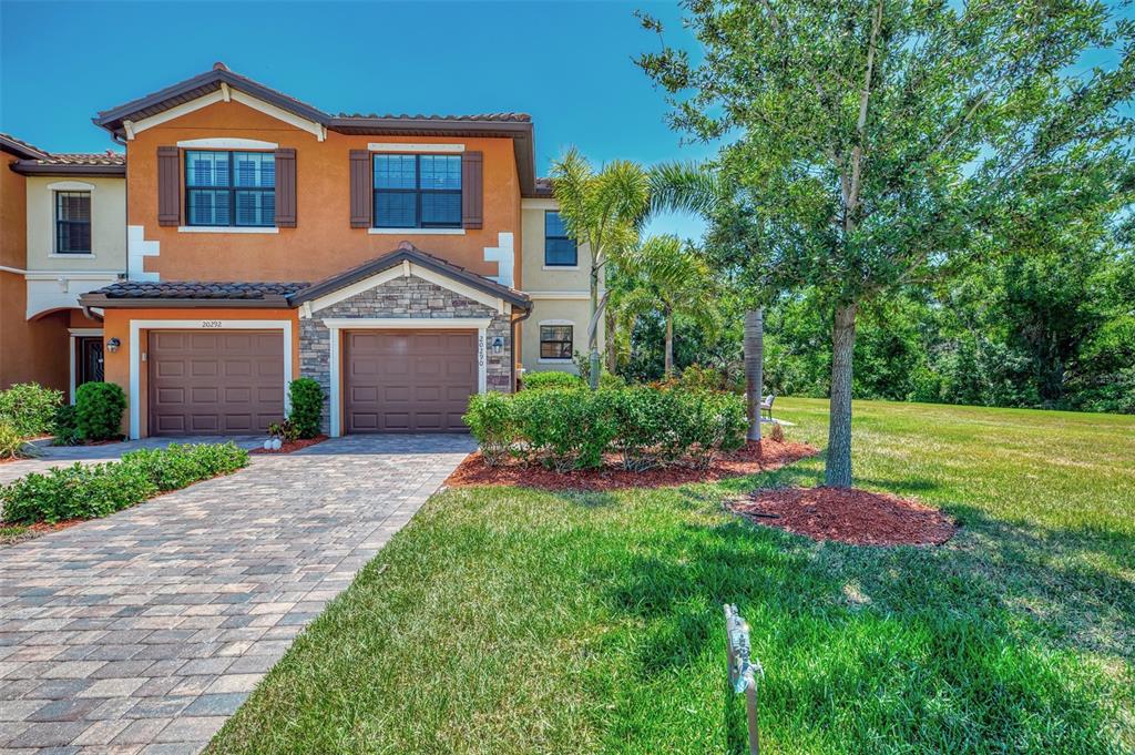 20290 LAGENTE CIRCLE