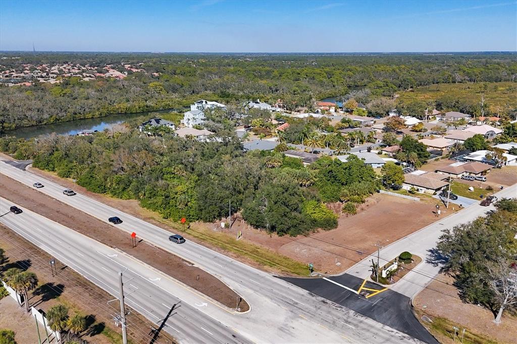 2099 S TAMIAMI TRAIL, OSPREY, FL — photo 2 of 16