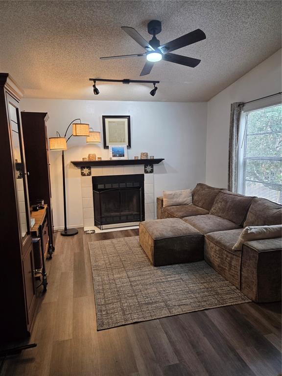 4033 DREAM OAK PLACE UNIT 203, TAMPA, FL — photo 2 of 15