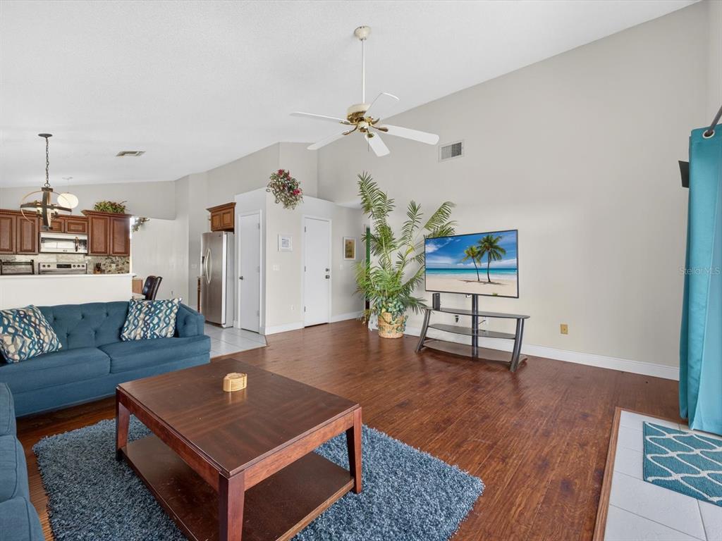 267 ROCHESTER LOOP, DAVENPORT, FL — photo 3 of 30