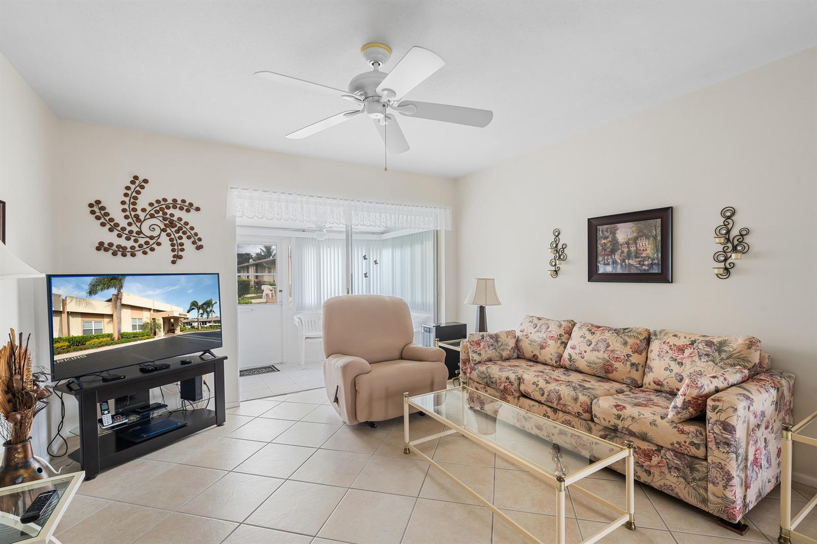 2832 W Crosley Drive, West Palm Beach FL 33415