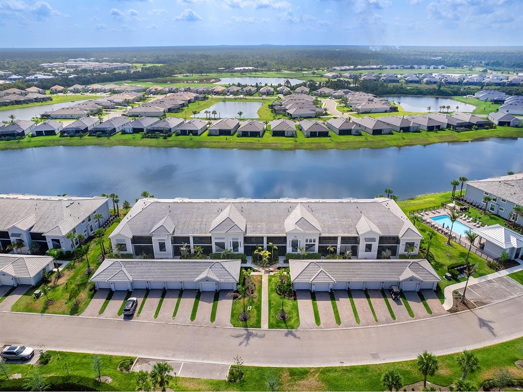14214 HERITAGE LANDING BOULEVARD UNIT 817