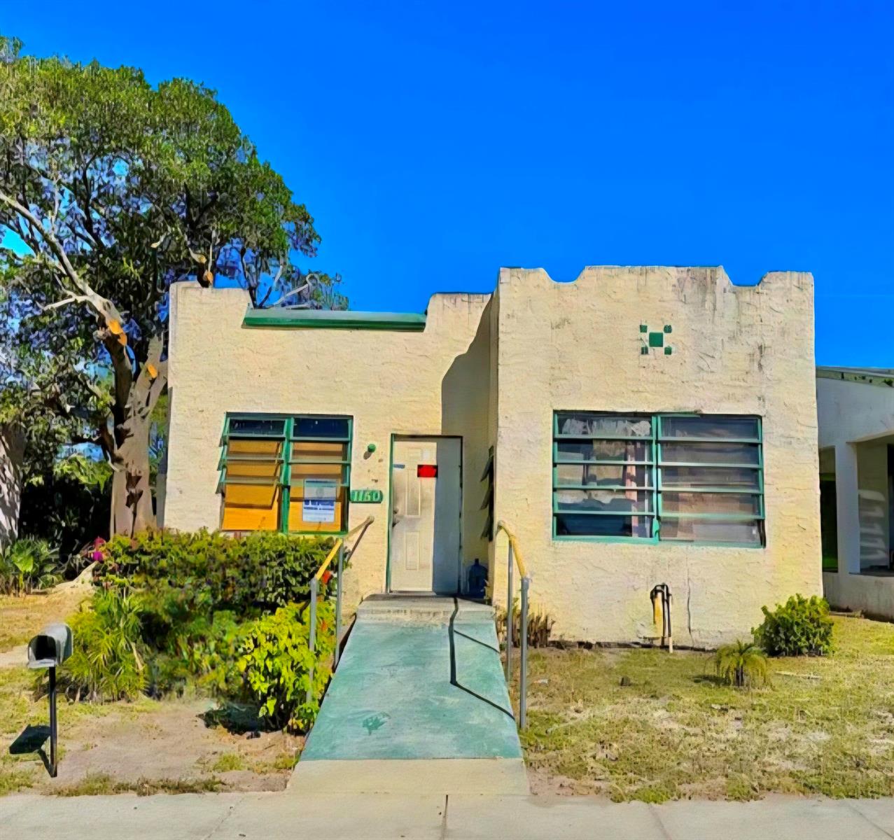 1150 W 25th Street, Riviera Beach FL 33404