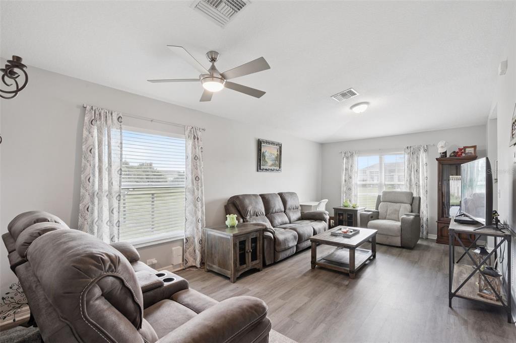 40351 W 1ST AVENUE, UMATILLA, FL — photo 5 of 30
