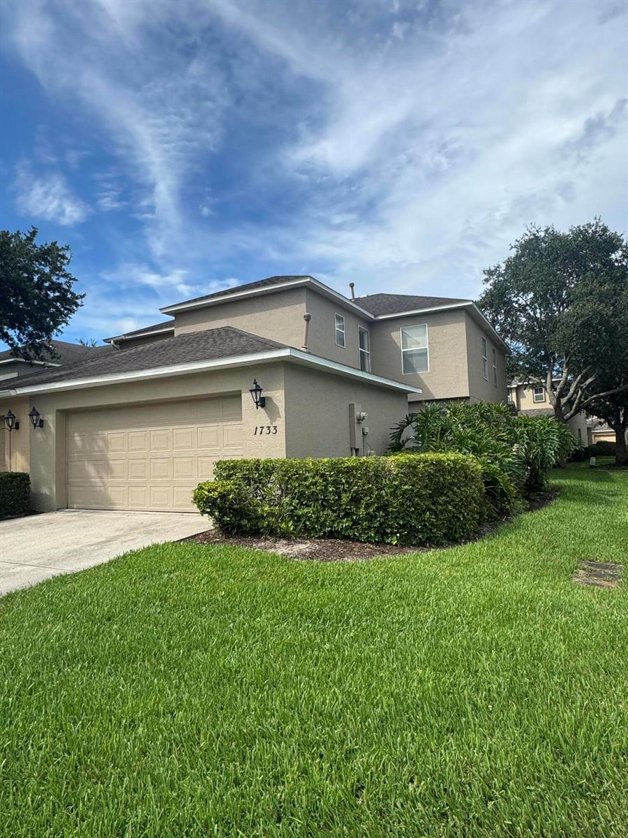 1733 Pointe West Way, Vero Beach FL 32966